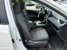 2020 Toyota RAV4 - Photo 16