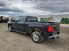2018 Chevrolet Silverado 2500HD - Photo 3