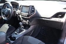 2018 Jeep Cherokee - Photo 12