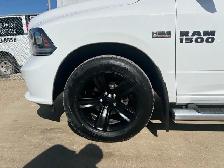 2016 Ram 1500 Sport Crew Cab SWB Crew Cab 5.7L V8 Command Start - Photo 10