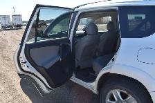 2008 Toyota RAV4 Limited V6 4WD - Photo 16