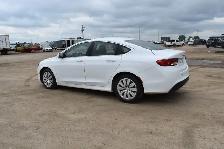 2015 Chrysler 200 LX - Photo 2