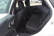 2015 Chrysler 200 LX - Photo 17