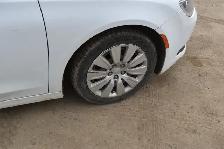 2015 Chrysler 200 LX - Photo 33