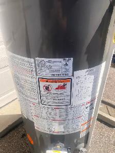 WATER HEATER- GAS - GREAT CONDITION - Photo 3