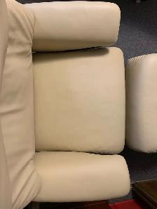 Ekornes Stressless "DREAM" Leather Recliner & Footstool - Photo 4