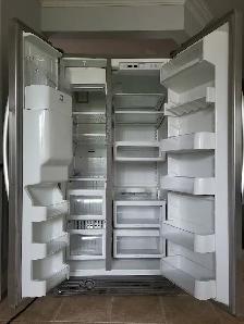 KitchenAid Refrigerator for repair&re-use or for parts - Photo 2
