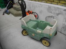 kids green wagon