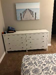 Airdrie-Furnished Room Executive Home - Photo 2