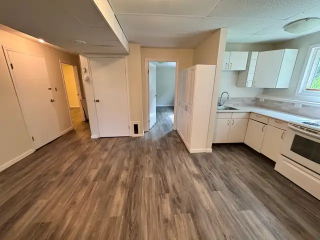 2 bedroom, 1 bath duplex