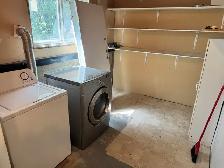 2 bedroom, 1 bath duplex - Photo 7