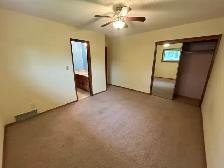 4.5 Bed 2 Bath House For Rent In Richmond West - Photo 9