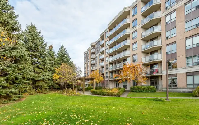 All-Inclusive Top-Floor Condo – Brampton, Overlooking the Park!