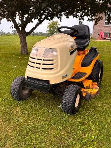 Cub Cadet LT1046 46 'cut Lawn tractor