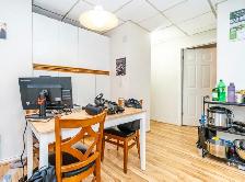 HIGH CEILING 3BR BSMT W/ LARGE WINDOWS AND LIVING! BLOOR/SPADINA - Photo 4