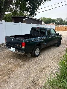 1998 Mazda B4000 Cab Plus 2WD - Photo 5