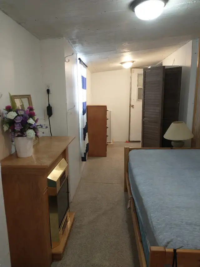 Private Room for Rent in Northwest for Female NON-SMOKER over 40