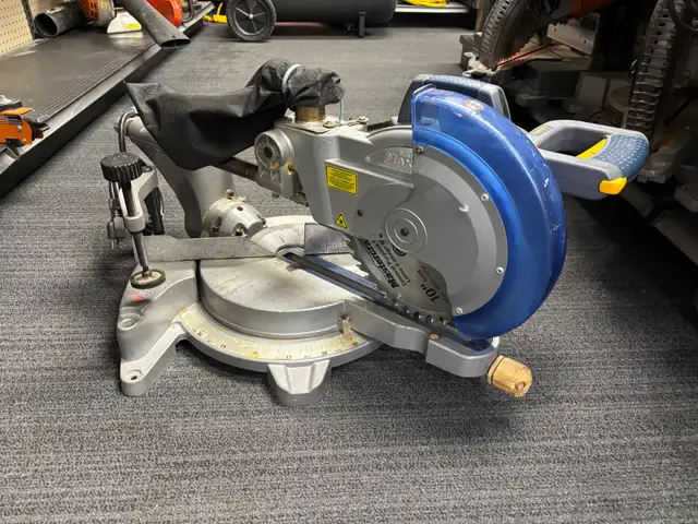 Mastercraft 10" Compound Mitre Saw