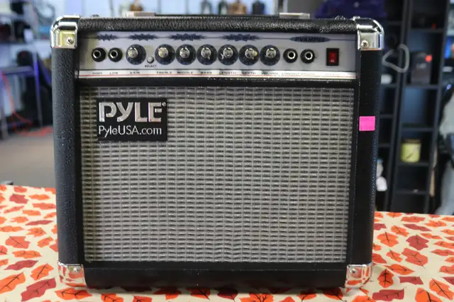 Pyle PVAMP60 60 Watt Guitar AMP w/ 8-inch Speaker (#38906-3)
