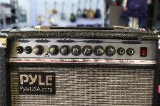 Pyle PVAMP60 60 Watt Guitar AMP w/ 8-inch Speaker (#38906-3) - Photo 3