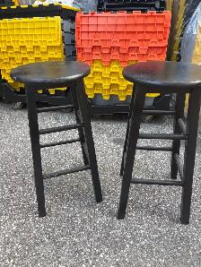 Free delivery used Set of 2 Black Bar Stools
