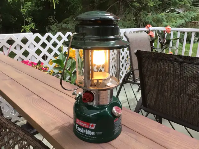Coleman Easi-lite Lantern - camping