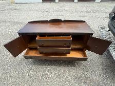 Free delivery Antique Wood Sideboard with Drawers and Cabinets - Photo 4