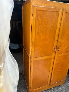 Free delivery antique Wooden Wardrobe with Hanging Rod - Photo 4