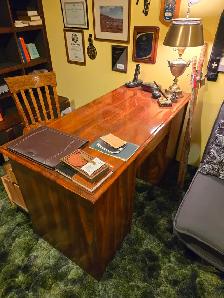 Wooden Office Desk - Photo 2