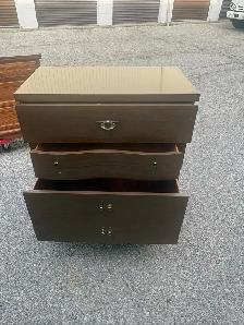 Free delivery used antique Viscol Chest of Drawers - Photo 8