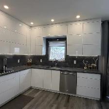 Upgrade Your Kitchen with Premium Quartz Countertops - Photo 3