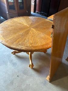 Free delivery used Oak Pedestal Table - Photo 7