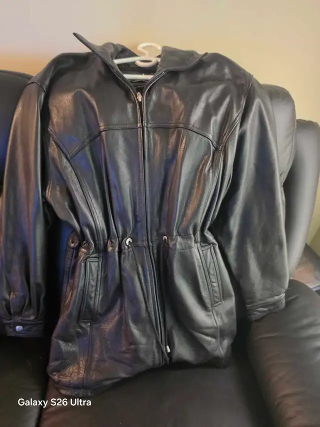Women leather jacket for sale..