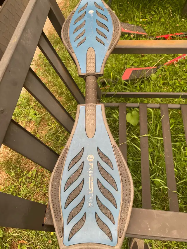 Ripstick wiggle board