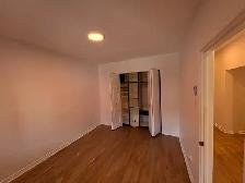 Renovated, 2-bedroom, with all appliances - Photo 10
