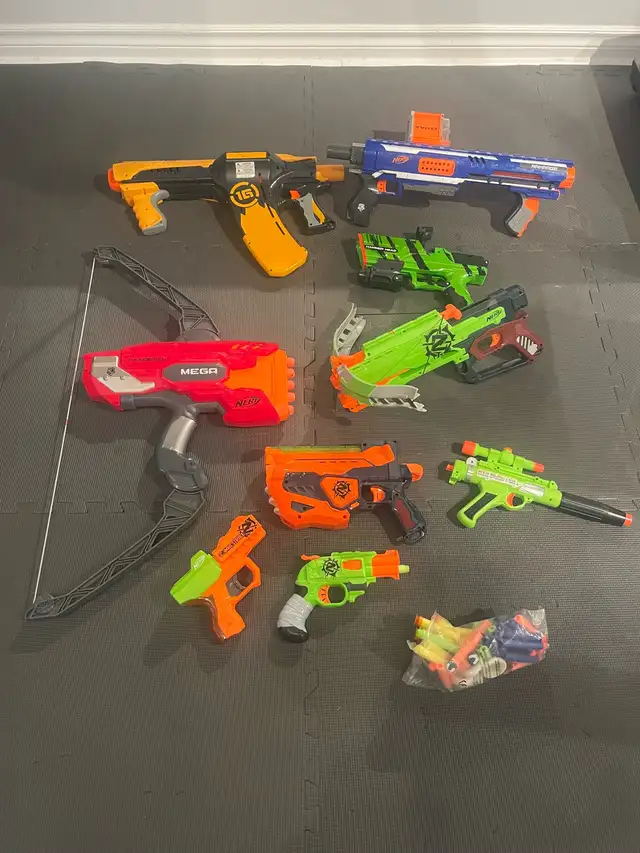 MEGA LOT OF NERF GUNS