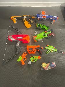 MEGA LOT OF NERF GUNS