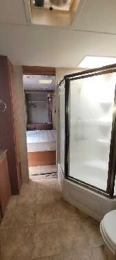 Travel trailer Sportsman Two bedroom Sleeps 8 - Photo 2