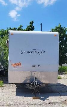 Travel trailer Sportsman Two bedroom Sleeps 8 - Photo 8