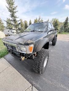 1990 Toyota pick up - Photo 2