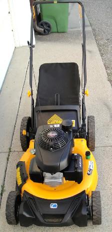 CUB CADET READ BAG GAS LAWNMOWER - Photo 3