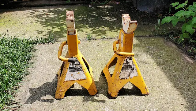 Jack Stands