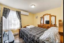 3 Beds 2 Baths - House - Photo 8
