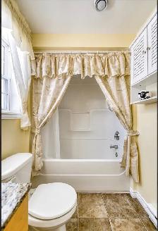 3 Beds 2 Baths - House - Photo 10