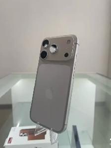 iPhone 17 pro - Photo 2