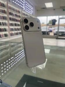iPhone 17 pro - Photo 3