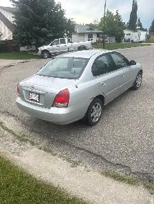 Hyundai Elantra Sedan - Photo 3