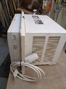 Window Air Conditioner - Photo 2
