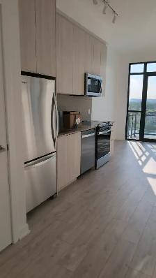 Top Floor. Brand New. First Tenant Wanted. - Photo 8