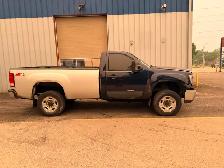 2008 GMC 2500HD LMM Diesel - Photo 2